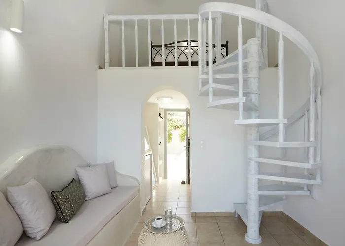 Golden East Daire Imerovigli (Santorini)