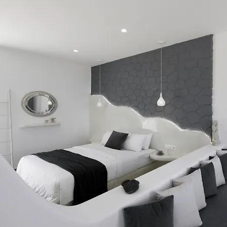Golden East Apartment