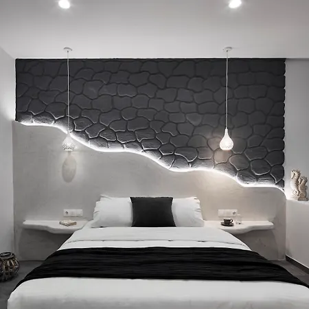 Golden East Apartment Imerovigli (Santorini)