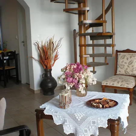 Golden East Apartment
