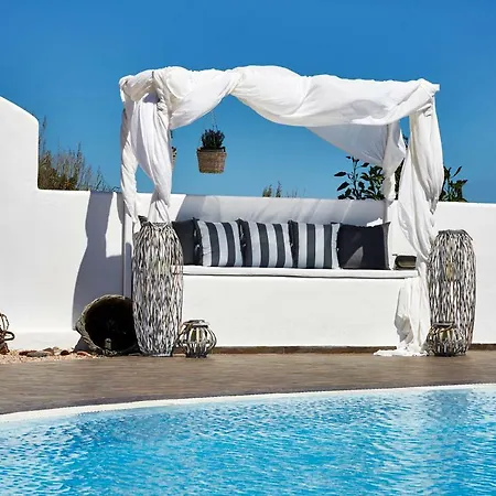 Golden East דירה