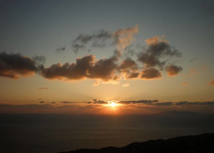 غولدين إيست شقة