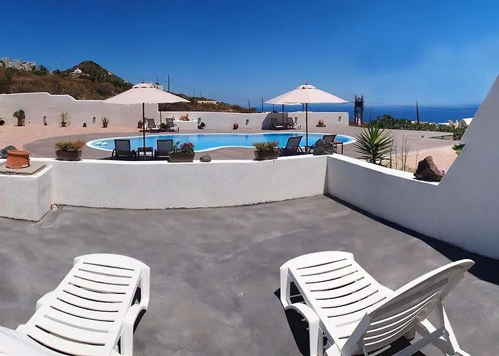 غولدين إيست شقة